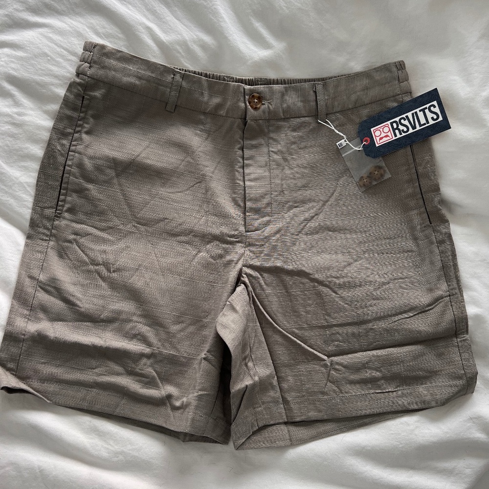 RSVLTS shorts